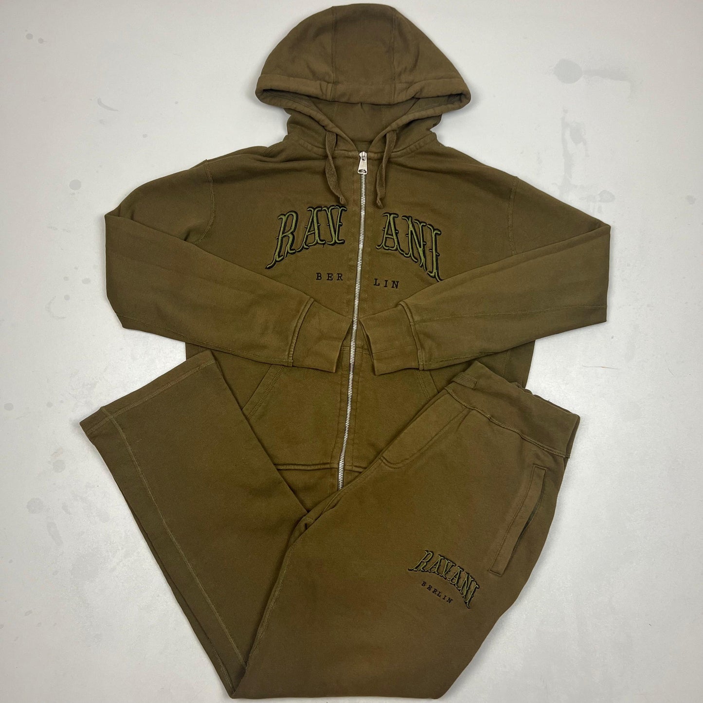 Ravani Sweatsuit(S/M)