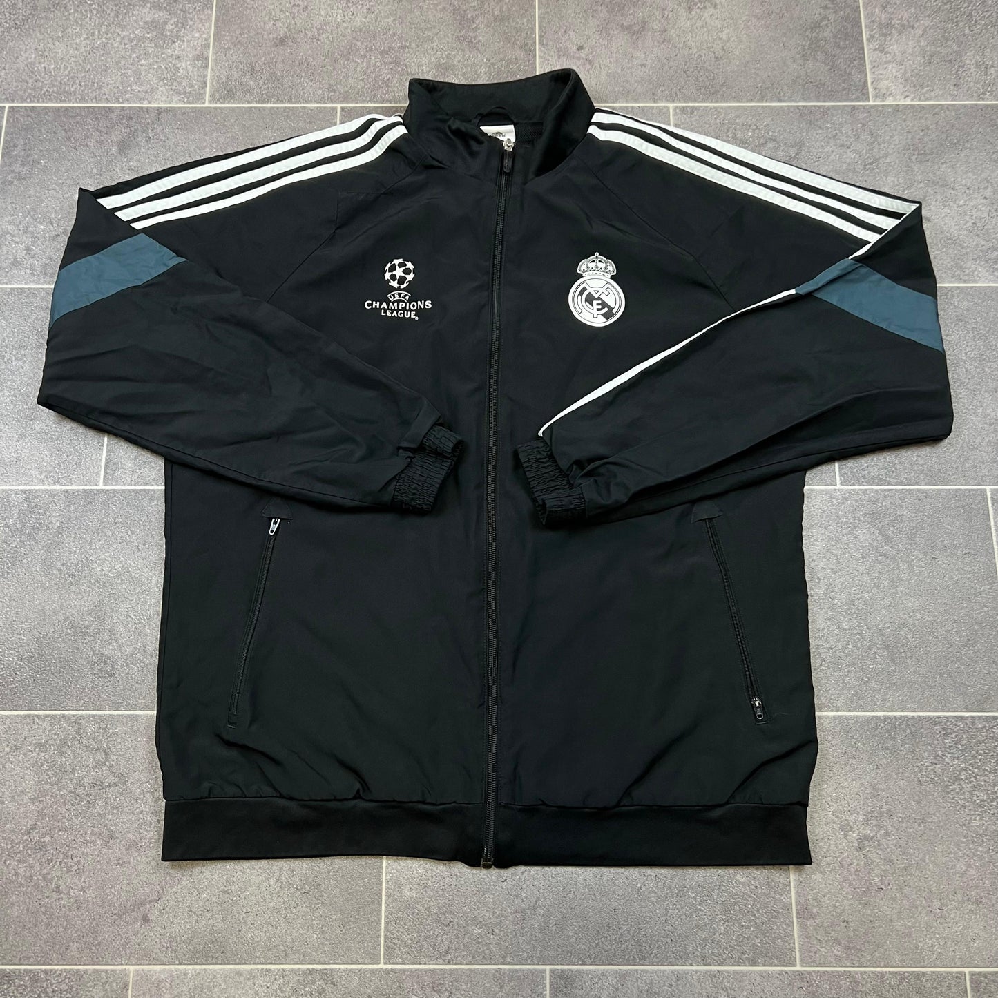 Real Madrid Trainingsanzug(L)